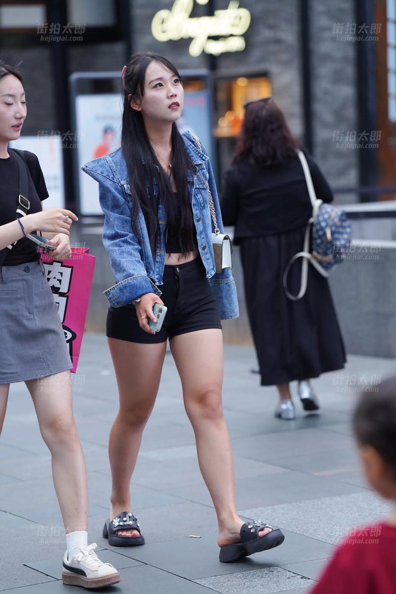 ysl水蜜桃86满十八岁是正规牌子吗